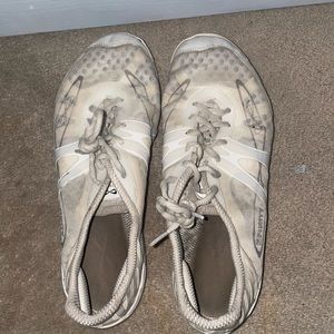 USED Nfinity cheer shoes